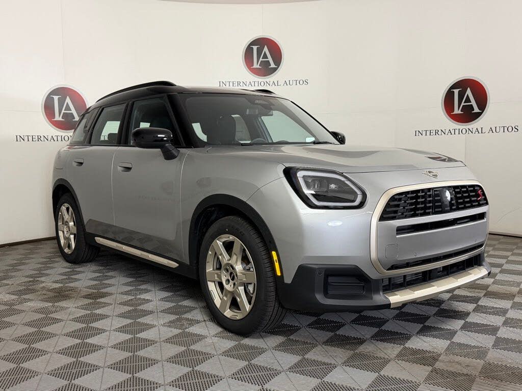 2026 MINI Countryman Signature Plus