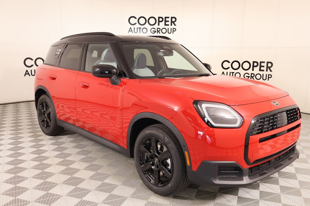 2027 MINI Cooper Countryman S ALL4 Oxford Edition
