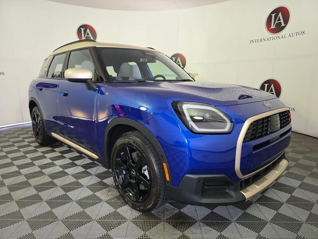 2026 MINI Countryman Signature Plus