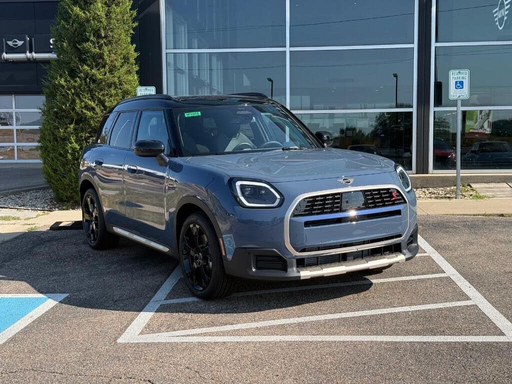 2027 MINI Countryman S ALL4 Iconic
