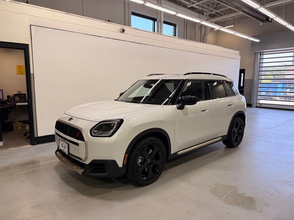 2027 MINI Cooper Countryman S ALL4 Iconic