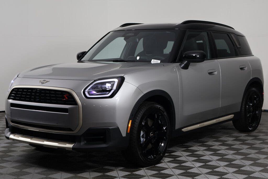 2027 MINI Cooper Countryman S ALL4 Oxford Edition