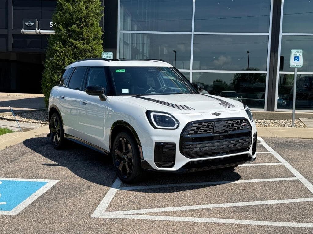 2027 MINI Countryman S ALL4 Iconic