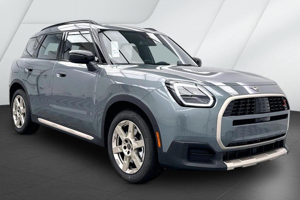 2027 MINI Cooper Countryman S ALL4 Oxford Edition