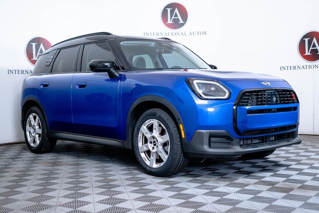 2025 Mini Cooper Countryman S ALL4 Iconic