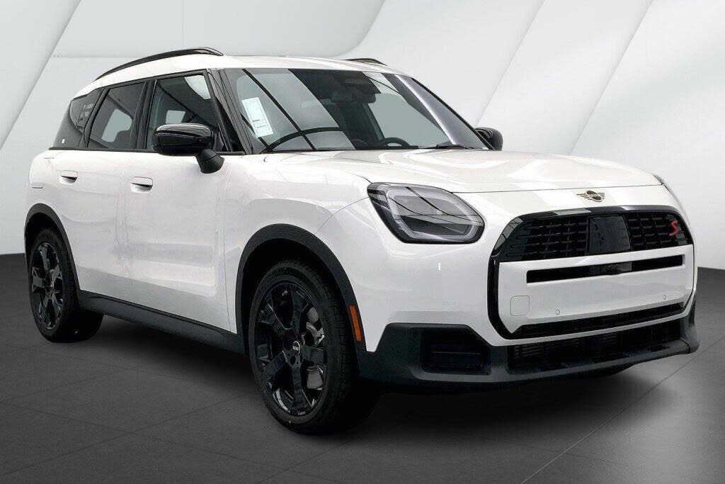 2026 MINI Cooper Countryman S ALL4 Signature Plus