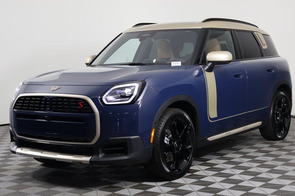 2027 MINI Cooper Countryman S ALL4 Iconic
