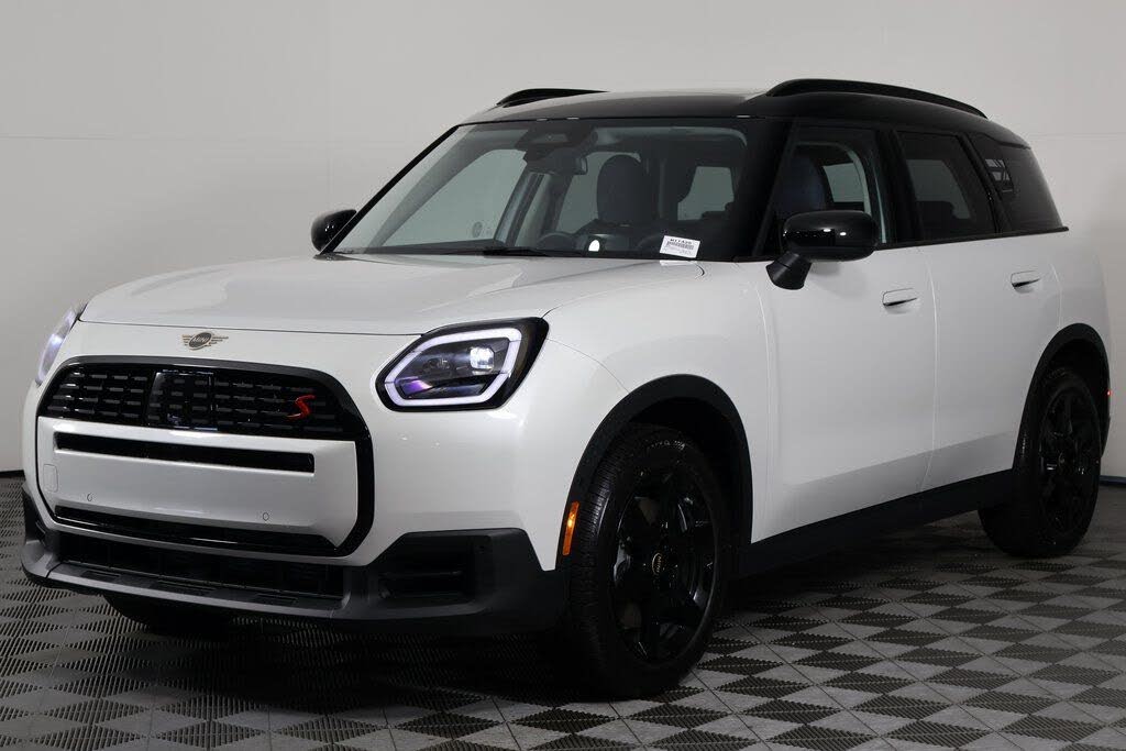 2027 MINI Cooper Countryman S ALL4 Oxford Edition