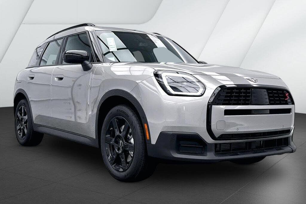 2027 MINI Cooper Countryman S ALL4 Oxford Edition