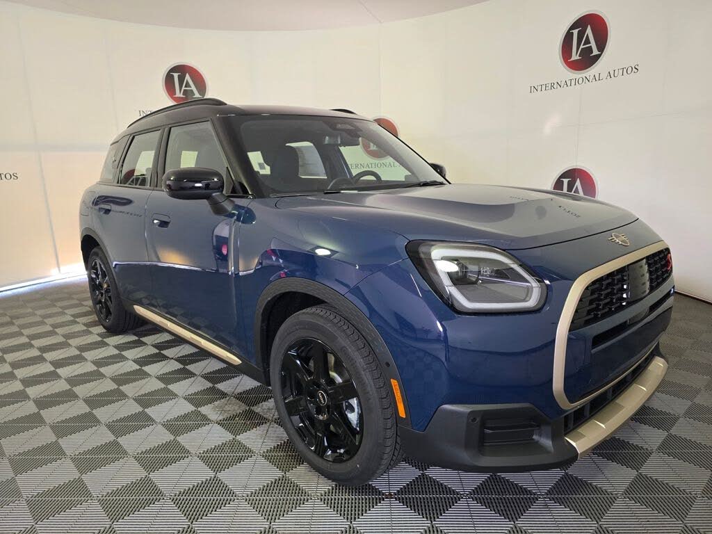 2026 MINI Countryman Signature Plus