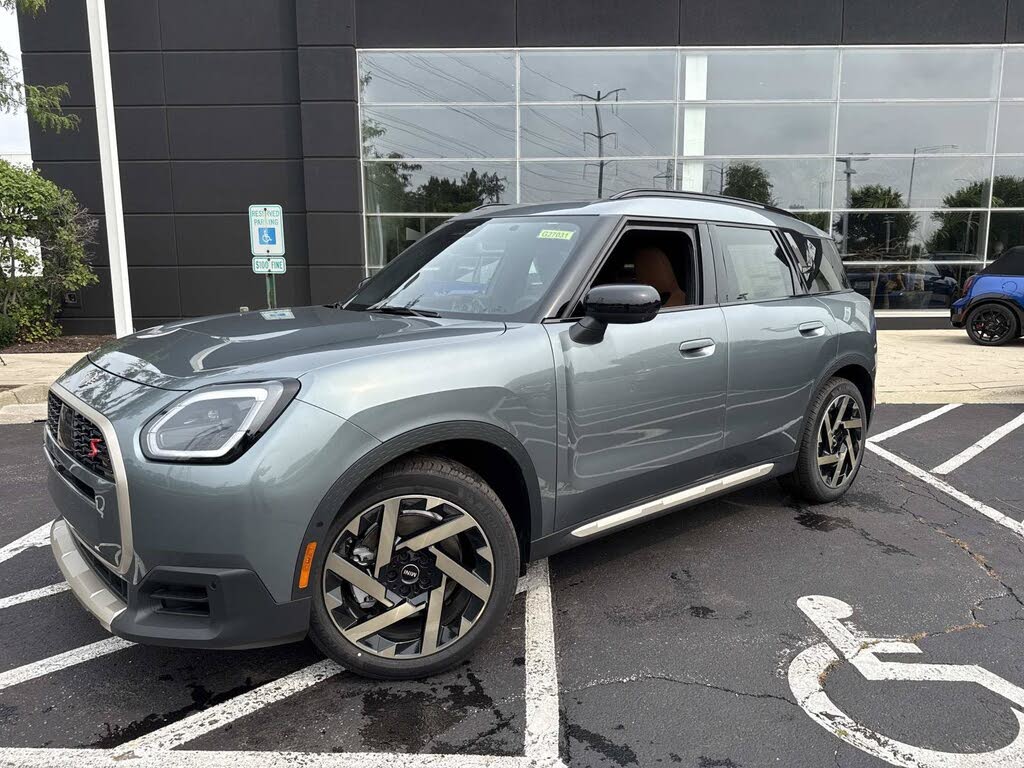 2027 MINI Cooper Countryman S ALL4 Signature Plus