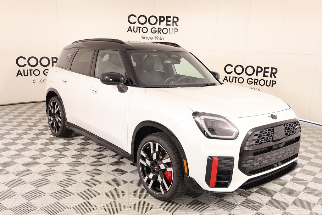2027 MINI Cooper Countryman JCW ALL4 Iconic