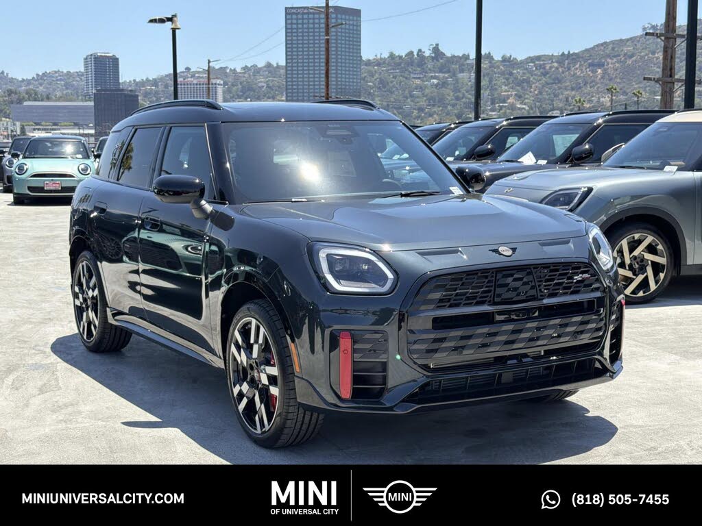 2027 MINI Cooper Countryman JCW ALL4 Iconic