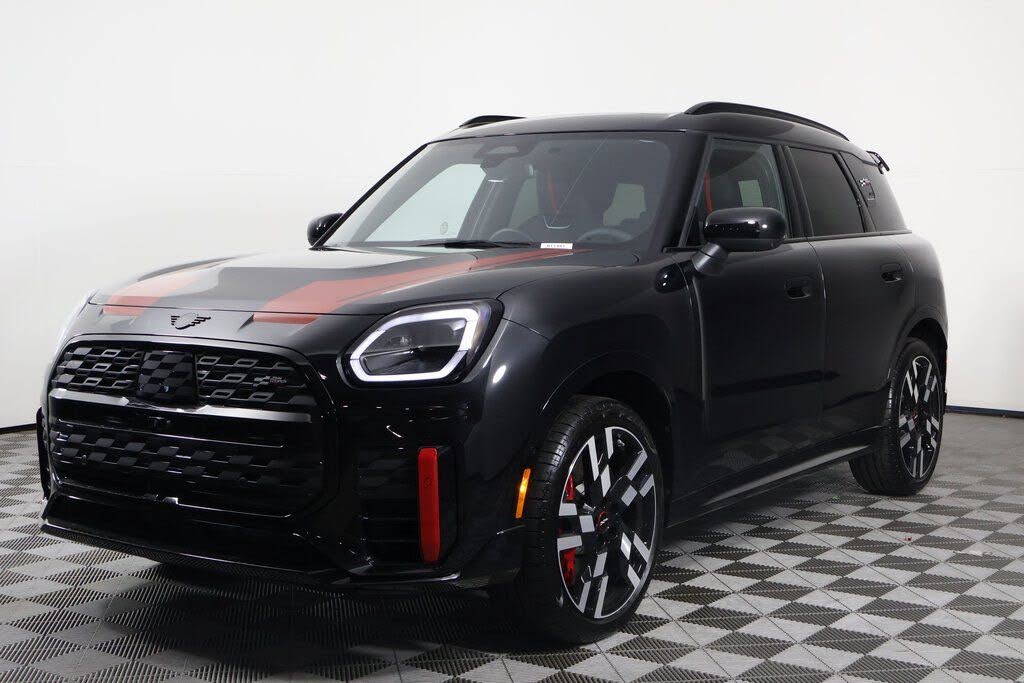 2027 MINI Cooper Countryman JCW ALL4 Iconic