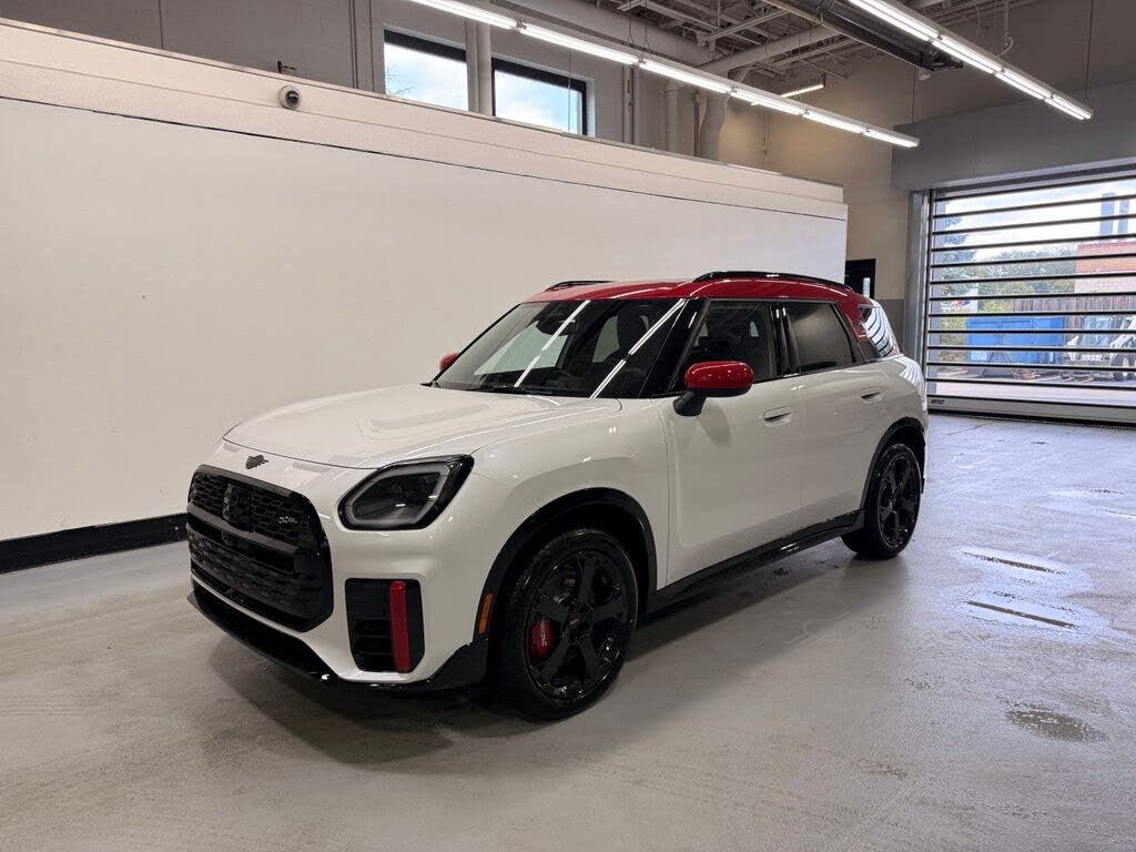 2027 MINI Countryman JCW ALL4 Signature Plus
