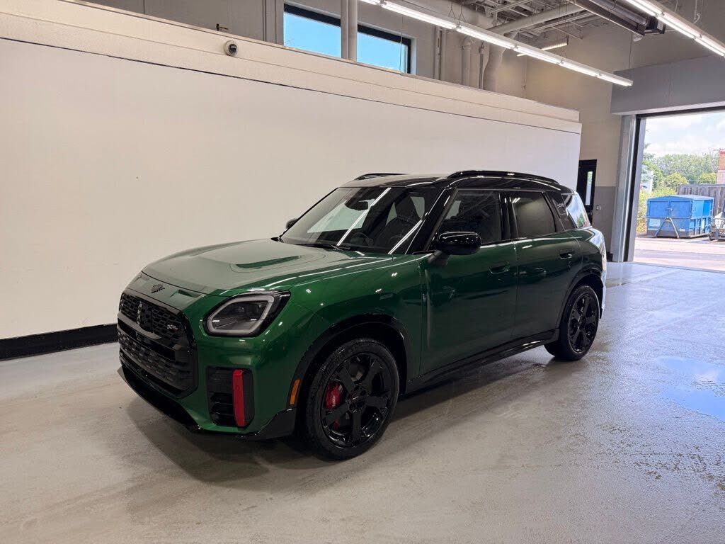2027 MINI Countryman JCW ALL4 Signature Plus