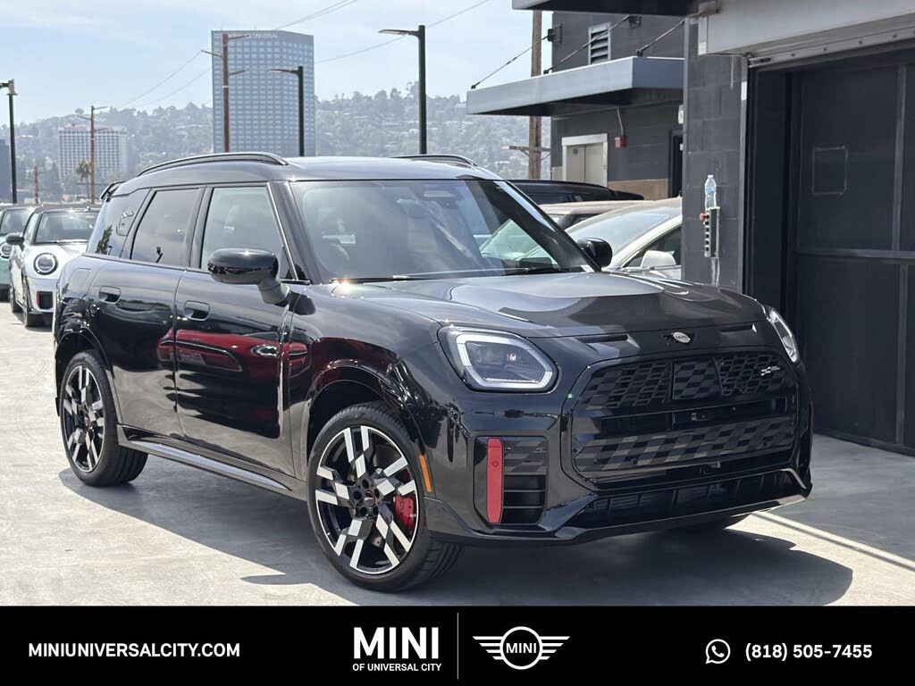2027 MINI Cooper Countryman JCW ALL4 Iconic