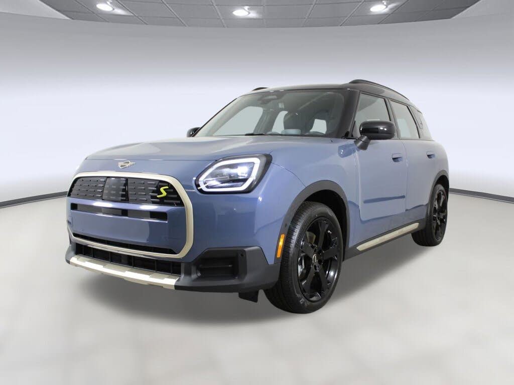2026 MINI Cooper Countryman SE ALL4 Signature Plus