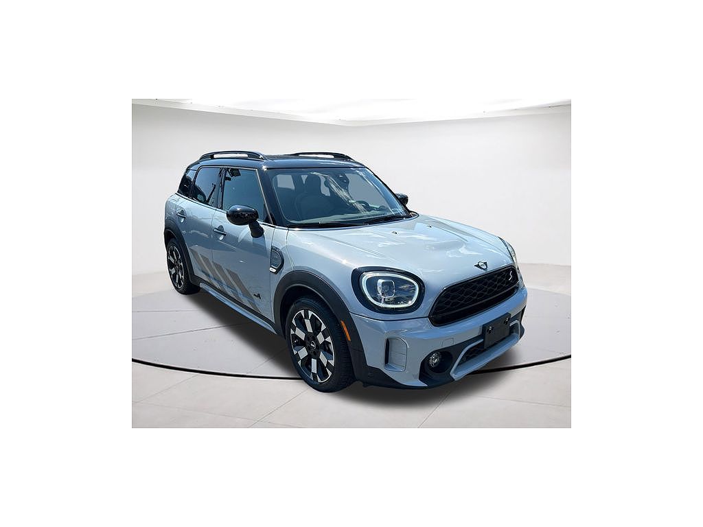 2024 MINI Cooper S Countryman Iconic