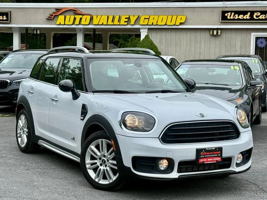 2017 MINI Countryman Cooper ALL4 Hatchback 4D