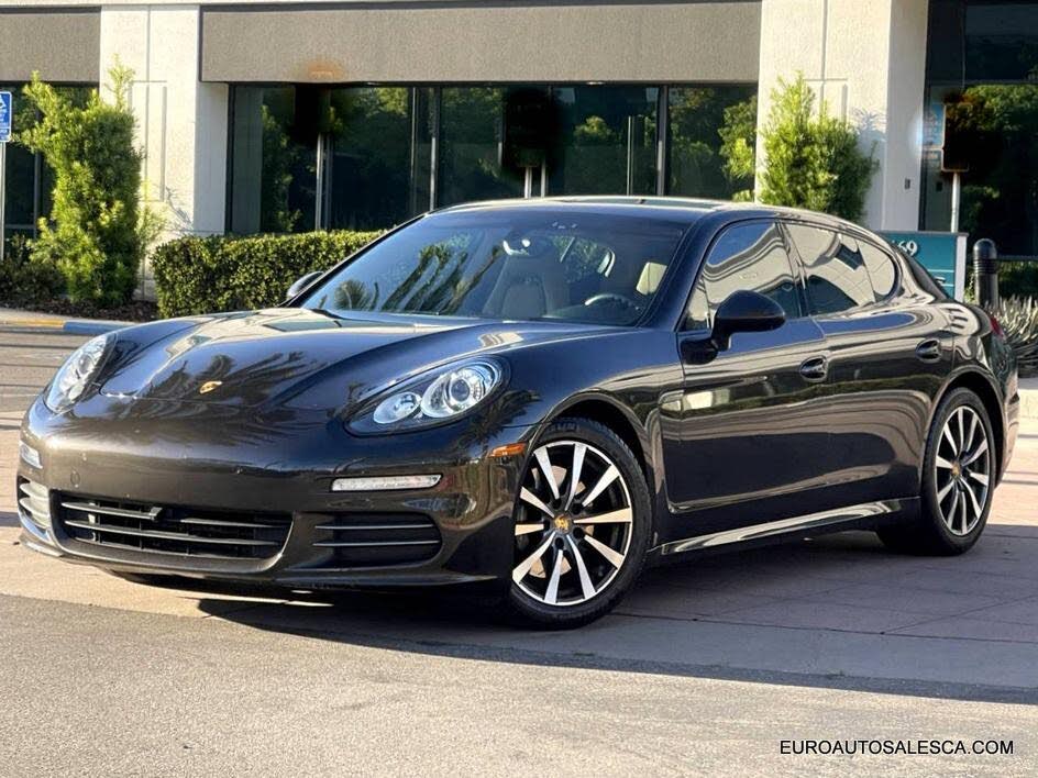 2016 Porsche Panamera