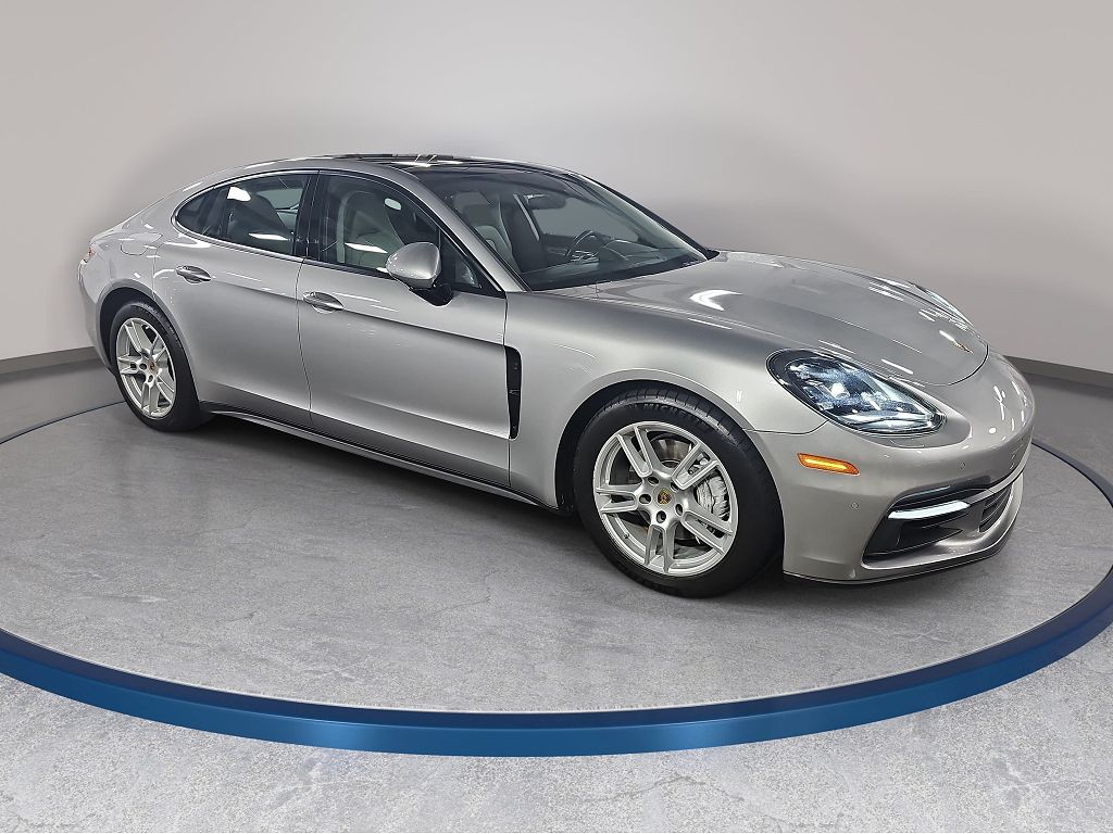 2018 Porsche Panamera