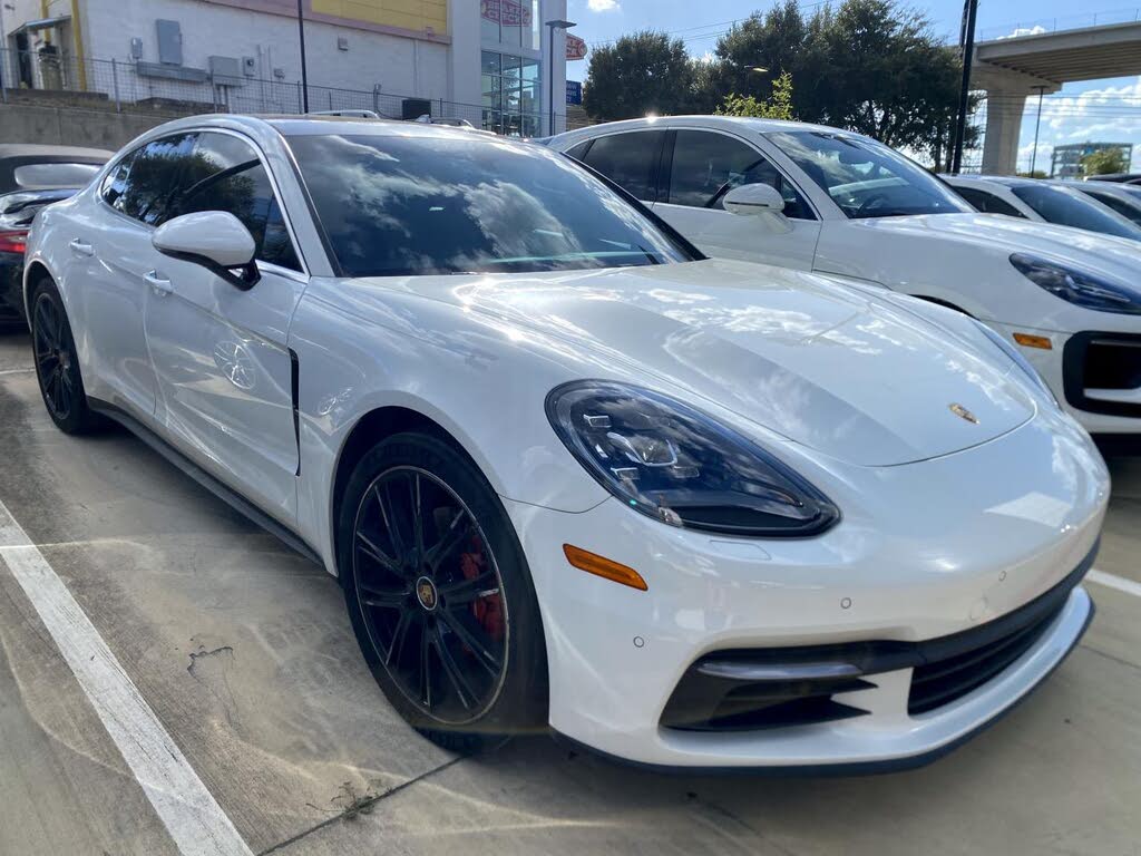 2017 Porsche Panamera