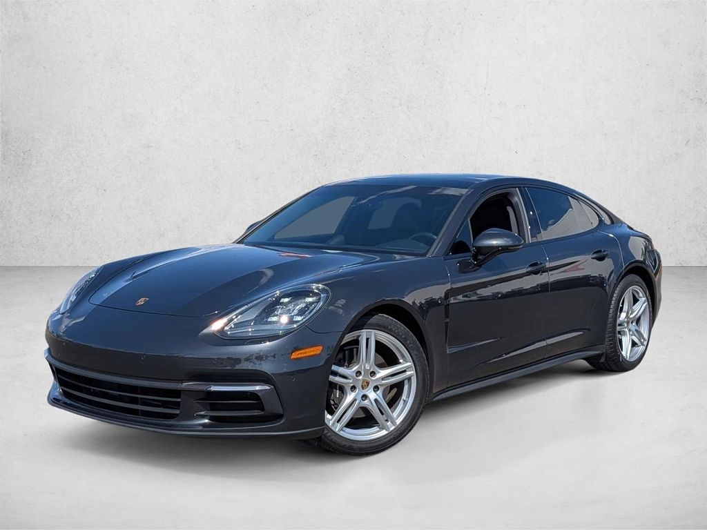 2018 Porsche Panamera
