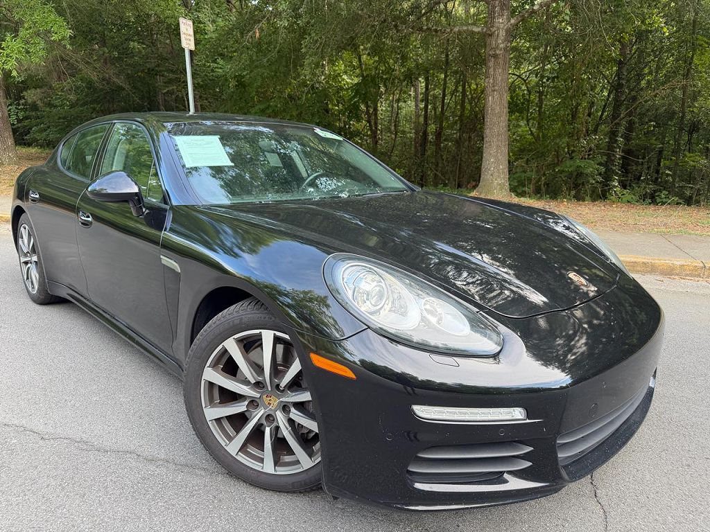 2015 Porsche Panamera 4