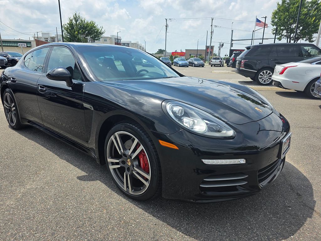 2015 Porsche Panamera 4
