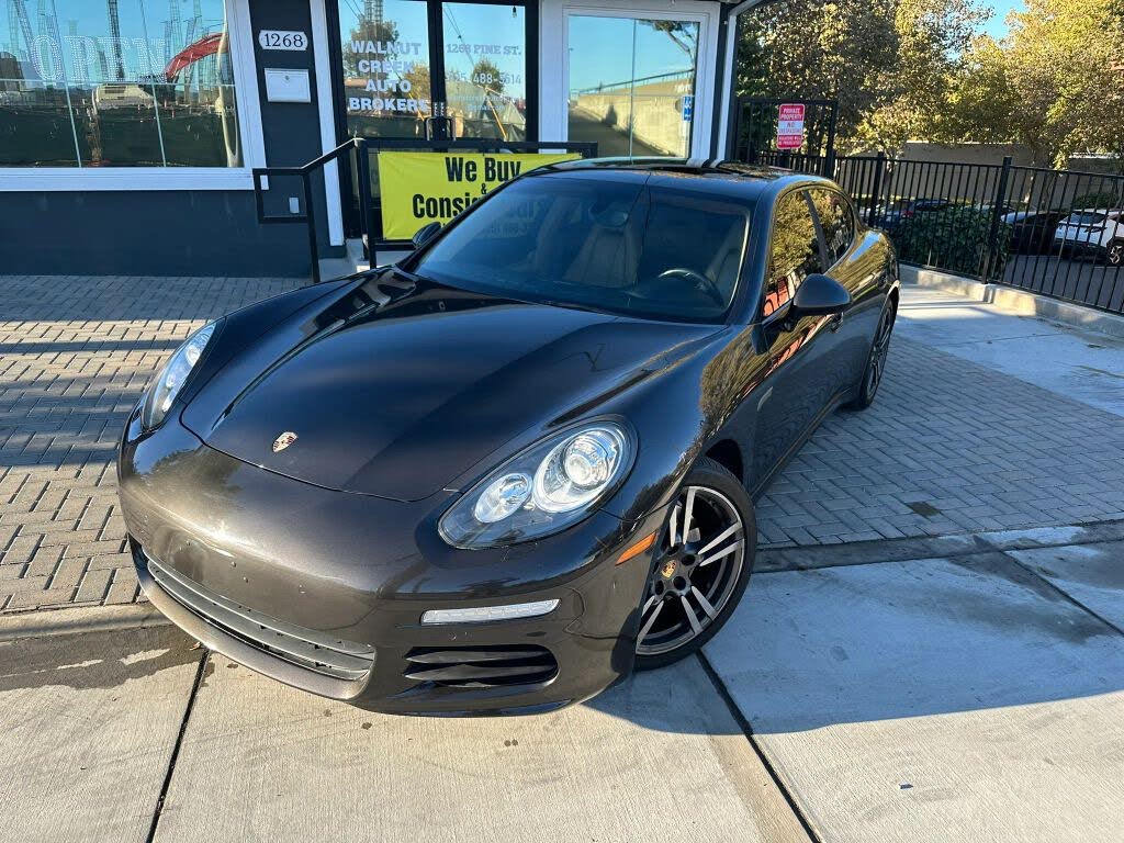 2016 Porsche Panamera