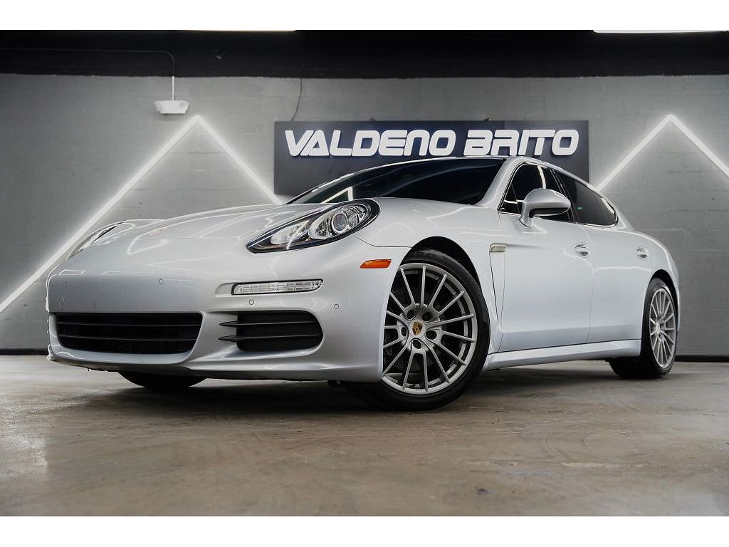 2016 Porsche Panamera