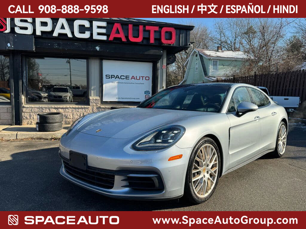 2018 Porsche Panamera 4