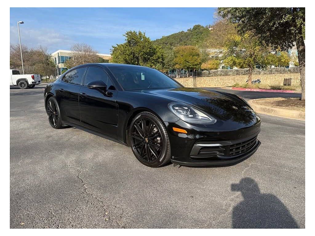 2018 Porsche Panamera