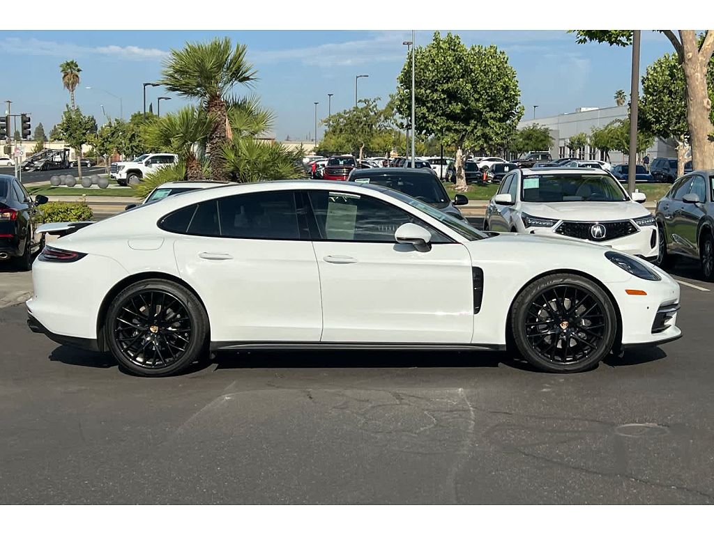 2019 Porsche Panamera