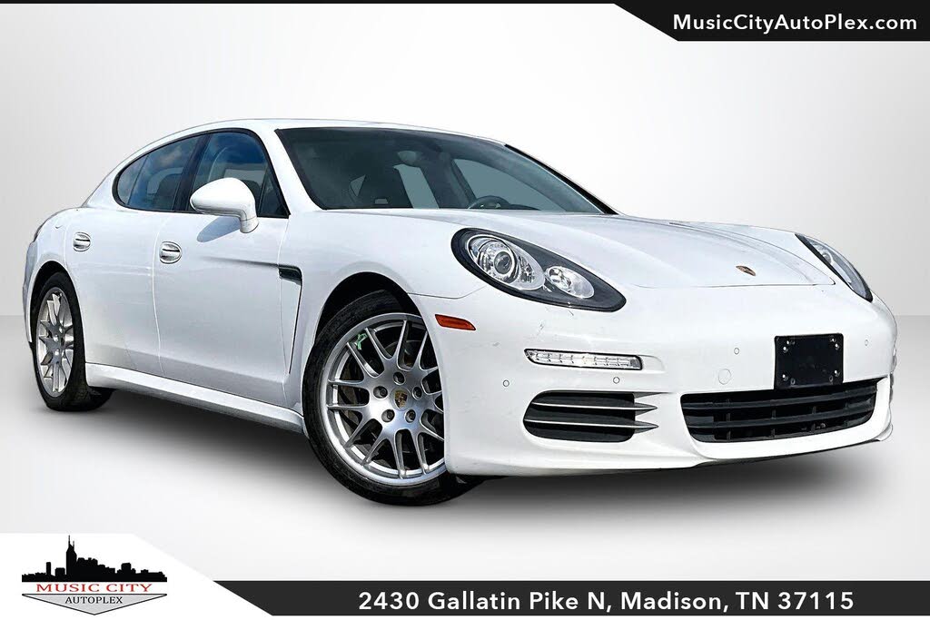 2016 Porsche Panamera 4