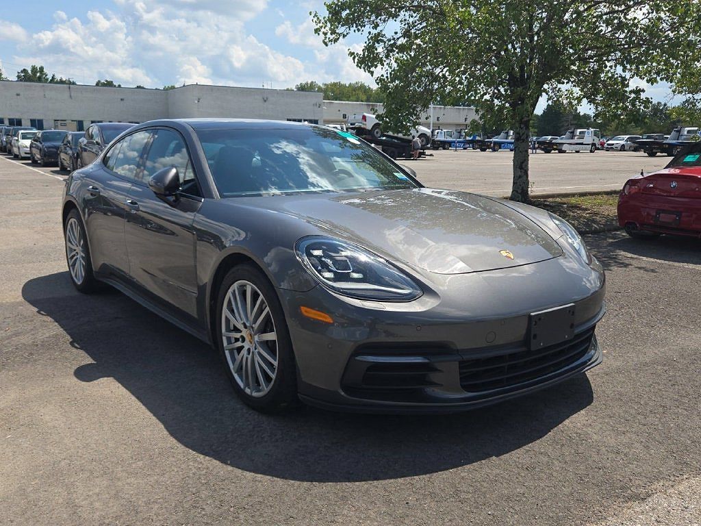 2018 Porsche Panamera