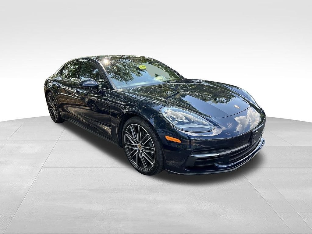 2017 Porsche Panamera 4