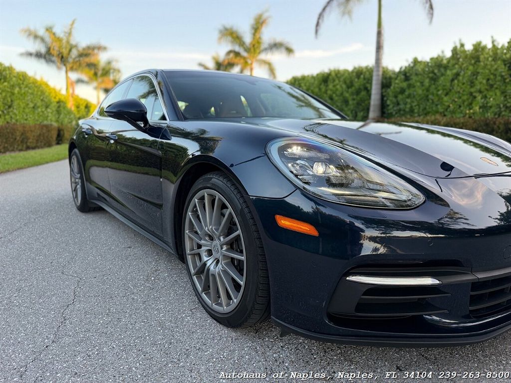 2020 Porsche Panamera