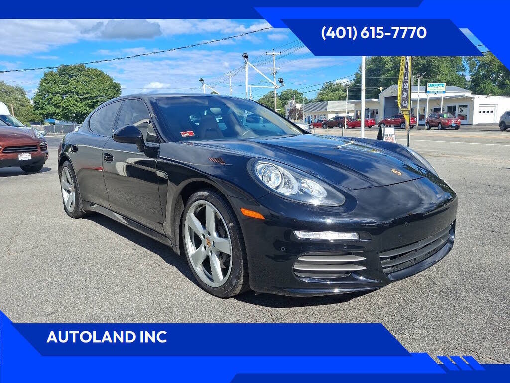 2015 Porsche Panamera 4