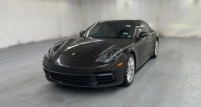 2018 Porsche Panamera 4
