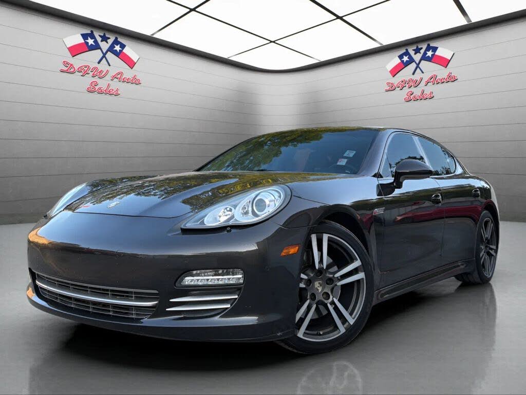 2013 Porsche Panamera Platinum Edition