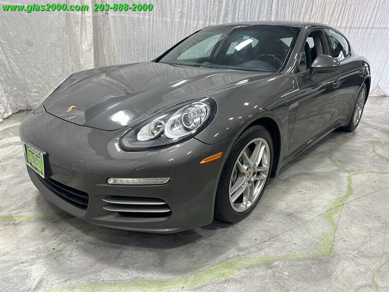 2015 Porsche Panamera 4