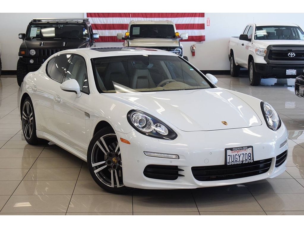 2016 Porsche Panamera Edition