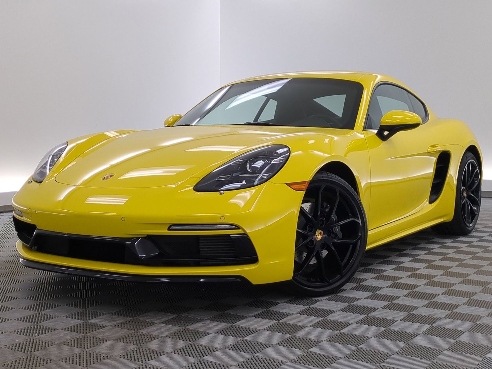 2025 Porsche 718 Cayman