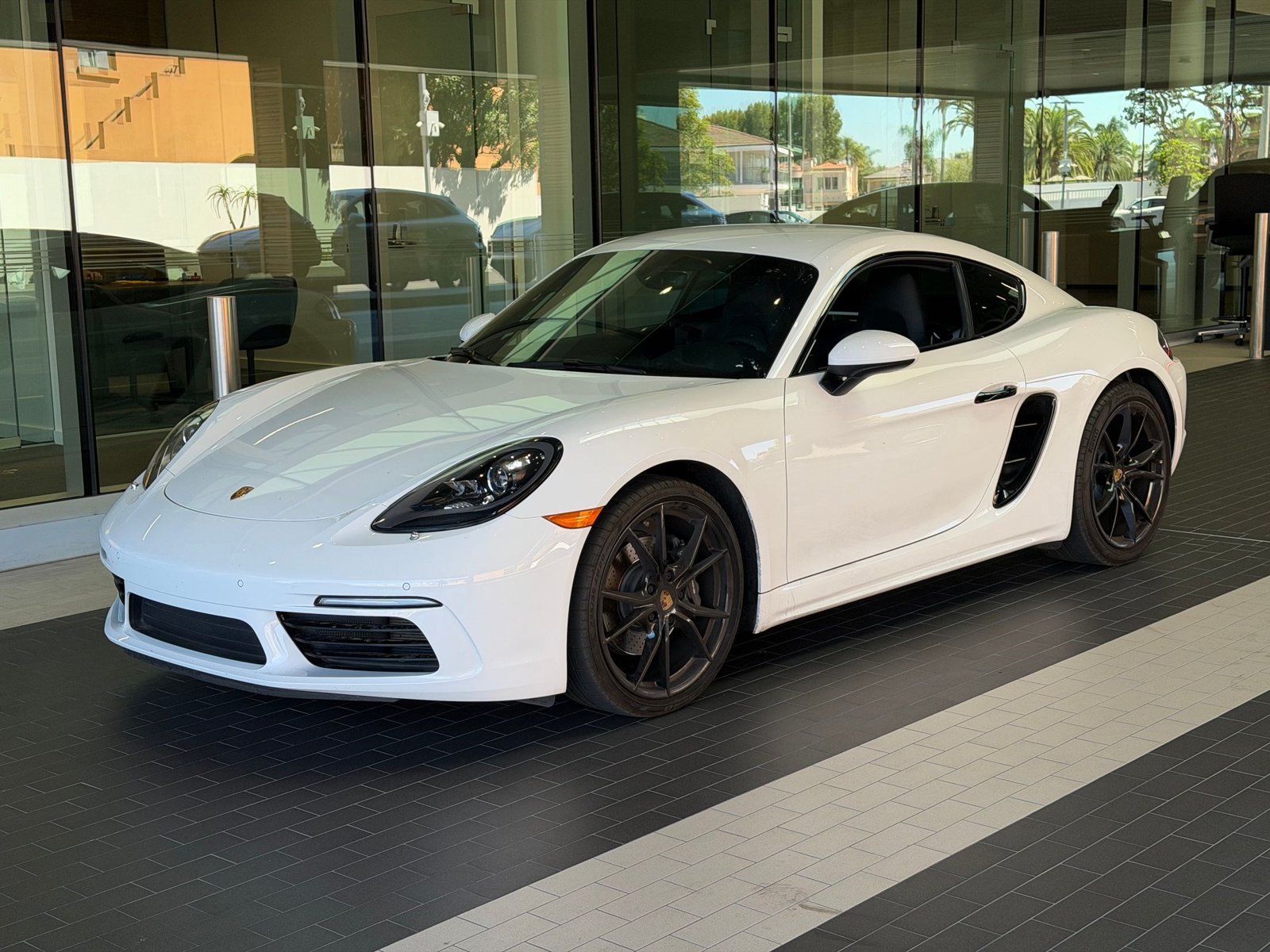 2024 Porsche 718 Cayman