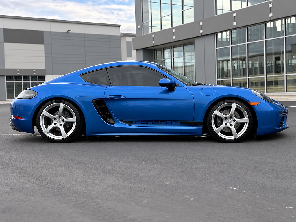 2017 Porsche 718 Cayman