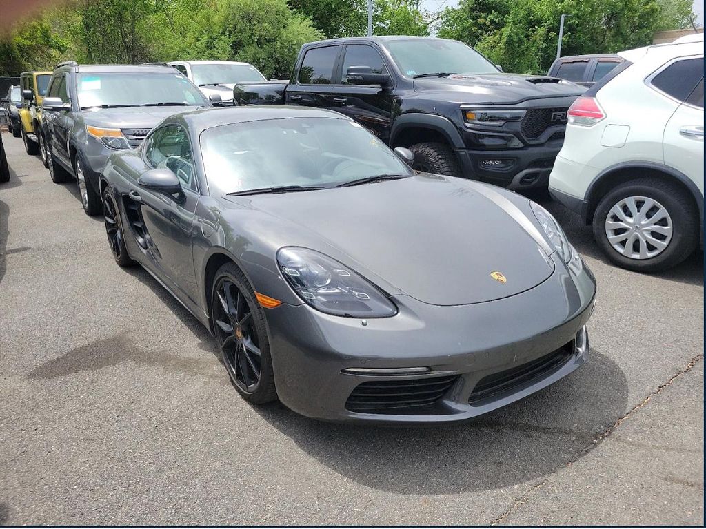 2021 Porsche 718 Cayman T
