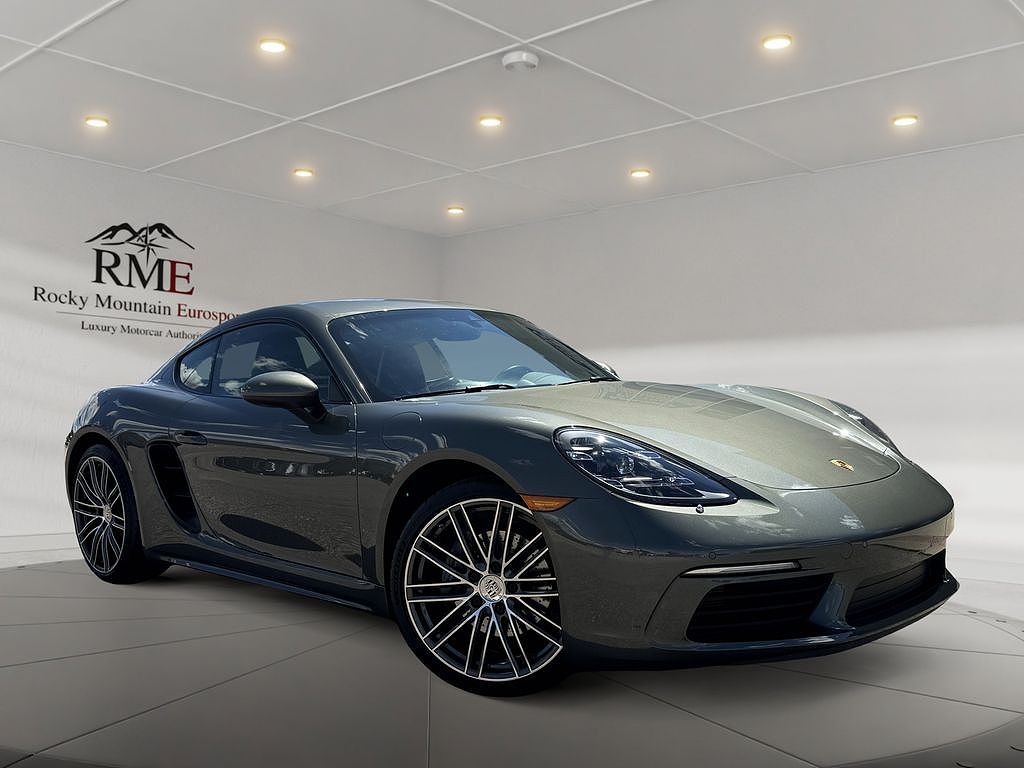 2022 Porsche 718 Cayman T