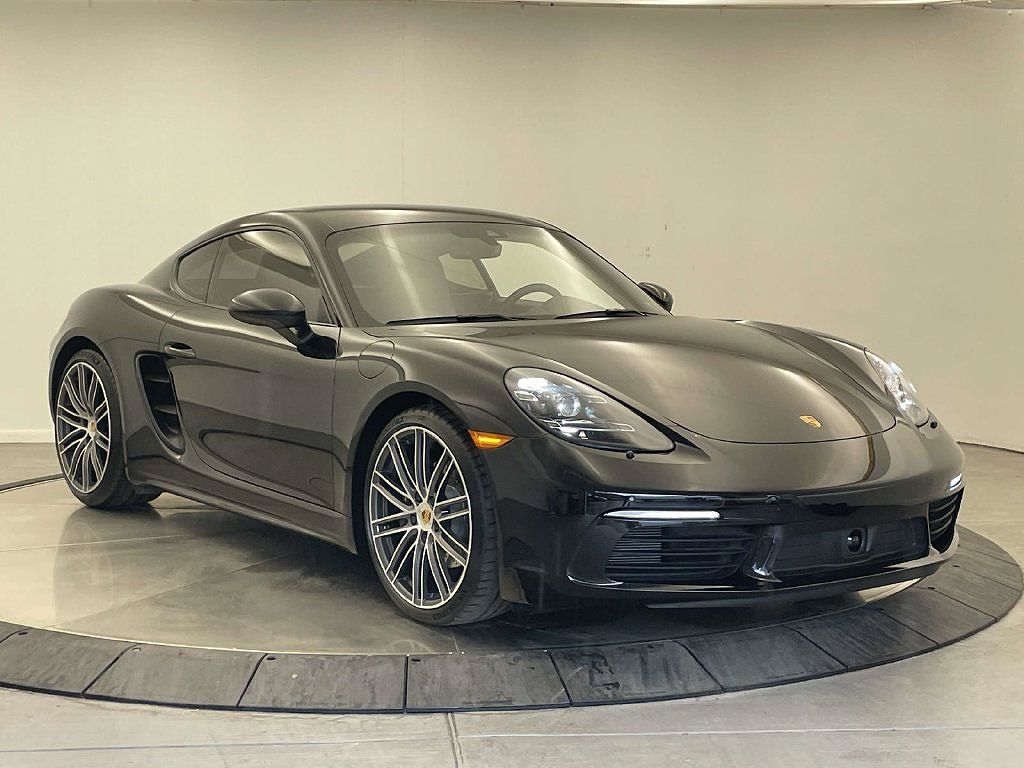 2022 Porsche 718 Cayman